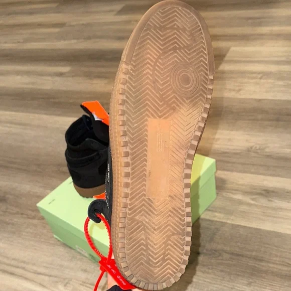 Off-White Black High-Tops with Orange Tags - Picture 6 of 6